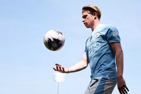 صباحك أوروبي.. فيرتز يقترب من ليفربول.. موافقة دي بروين.. وأزمة ميركاتو برشلونة